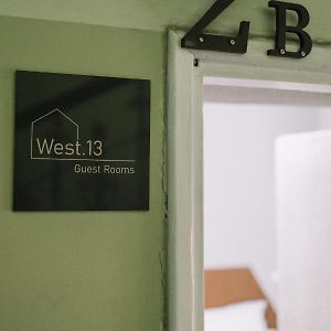 Deluxe Studio